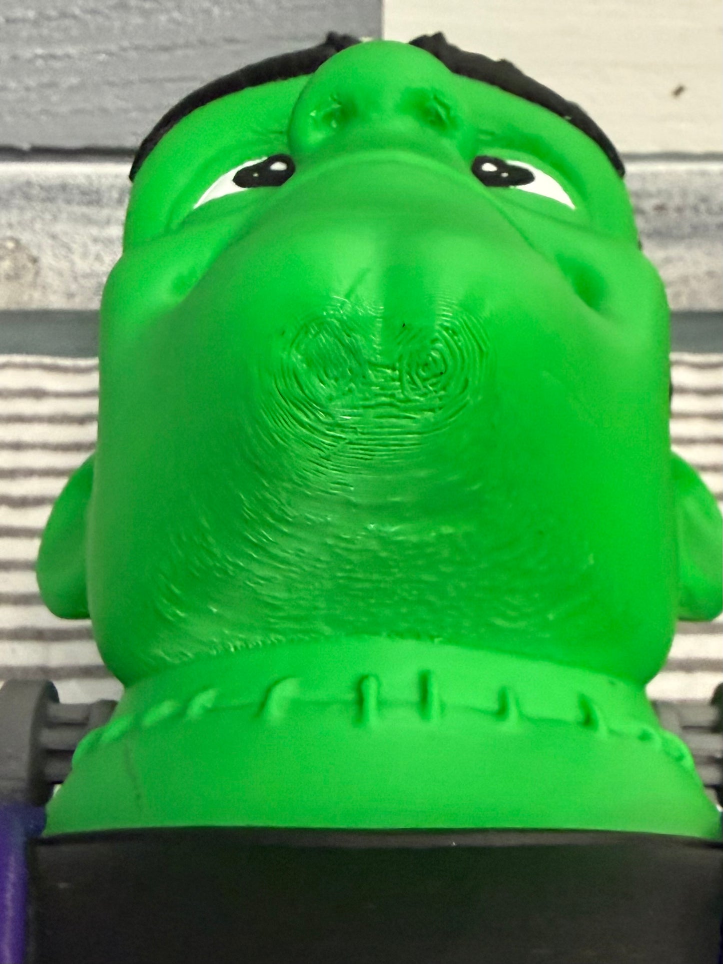 9” Frankie Bust