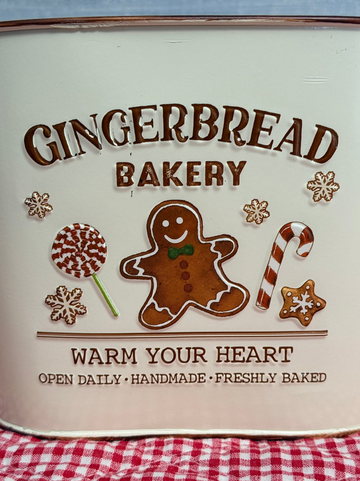 Festive "Gingerbread Bakery" Metal Tin Bucket with Wooden Handle – Holiday Home Decor & Gift Container