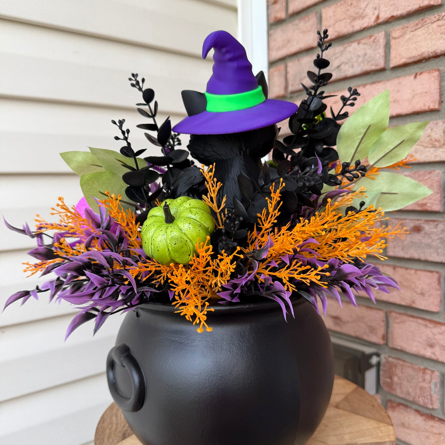 Spooky-Sweet Witch Kitty Cauldron Arrangement 🐈‍⬛🧙‍♀️