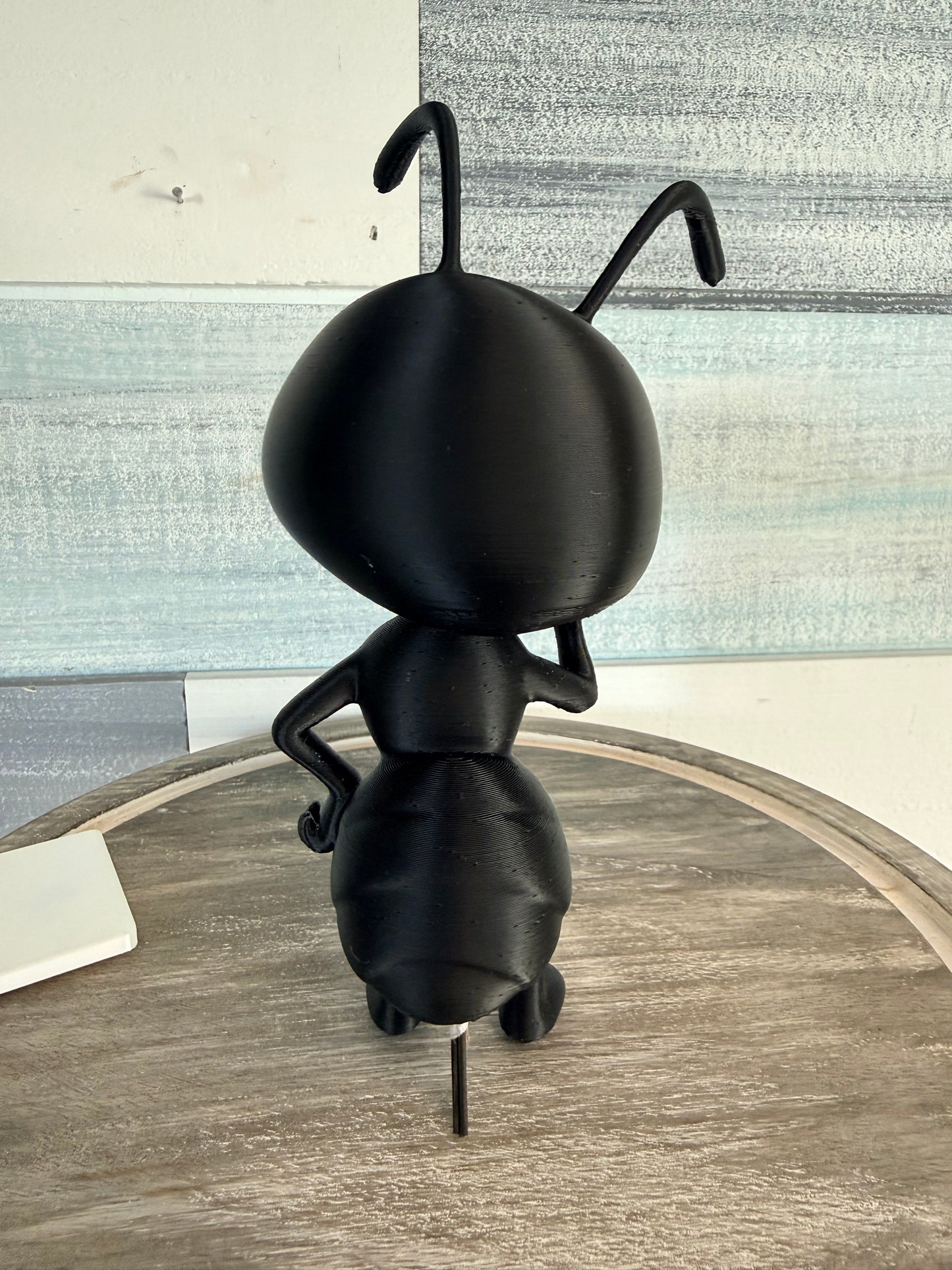 Angelica & Antony: Whimsical 3D Printed Ant Set – 6” Figurine