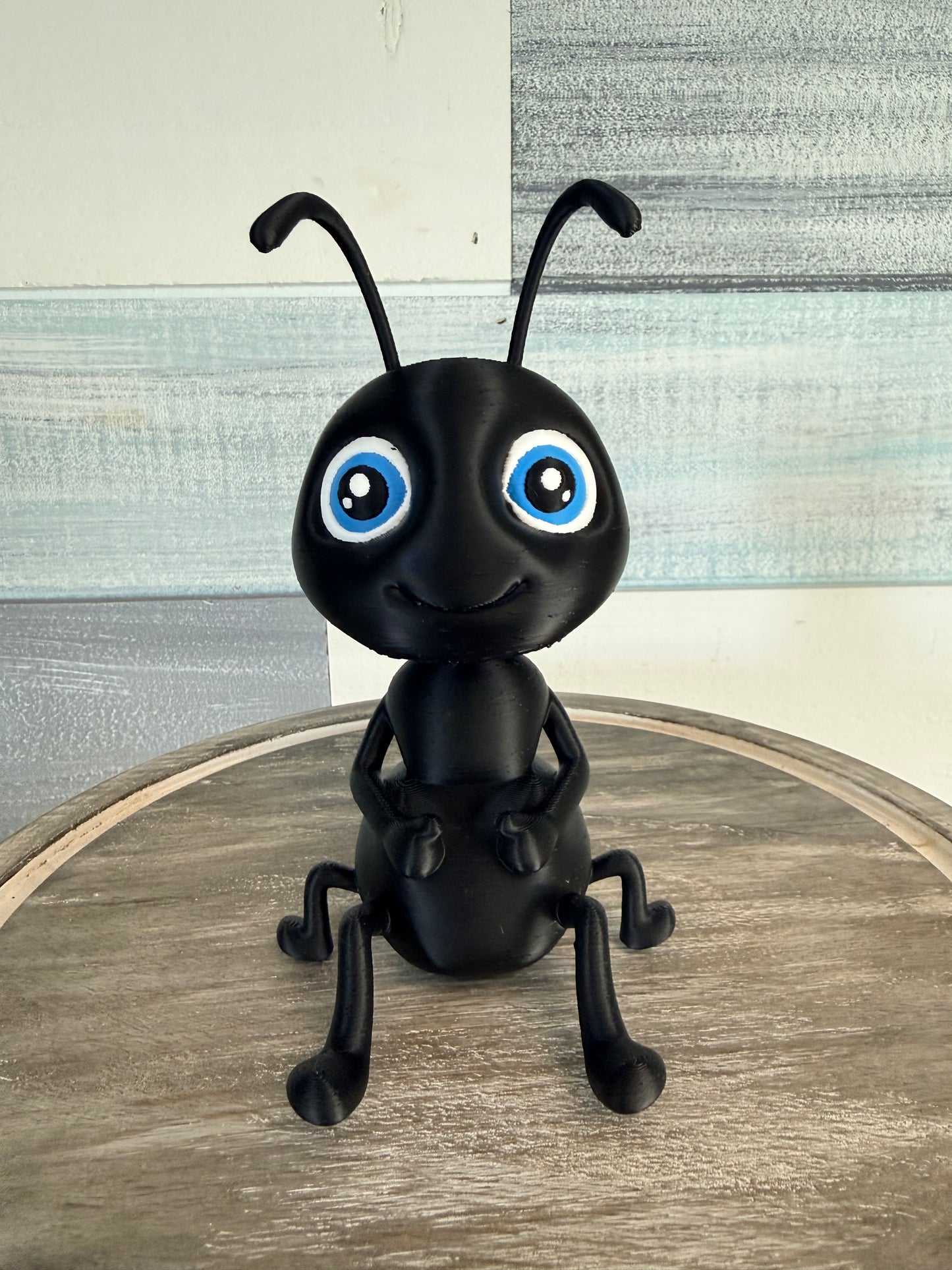 Angelica & Antony: Whimsical 3D Printed Ant Set – 6” Figurine