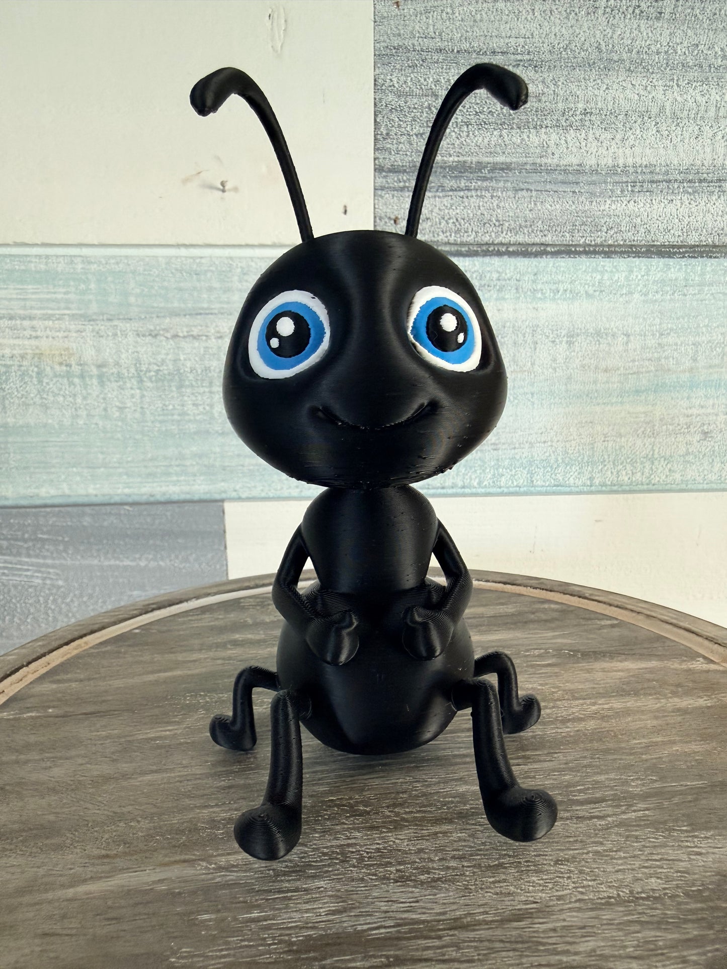 Angelica & Antony: Whimsical 3D Printed Ant Set – 6” Figurine