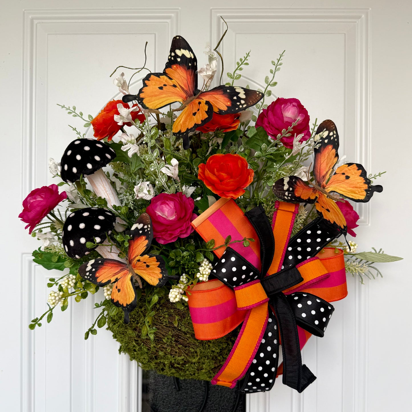 Whimsical Monarch Butterfly Hanging Basket – Pink & Orange Floral Front Door Decor