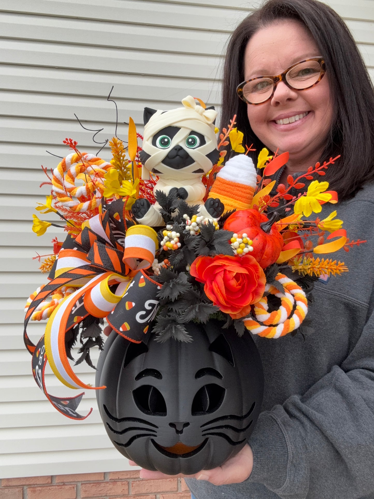 Callie’s Falloween Glow: Exclusive Mummy Kitty & Jinxie the Jack-o'-lantern