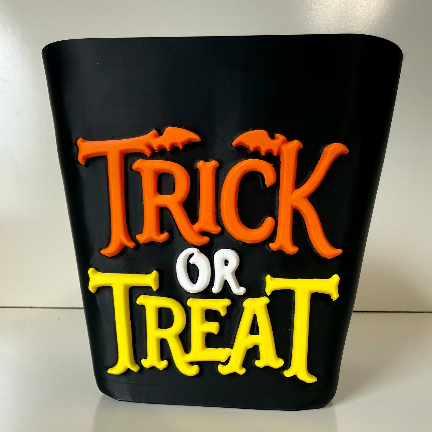 Spooky-Cute "Trick or Treat" 3D-Printed Seasonal Container
