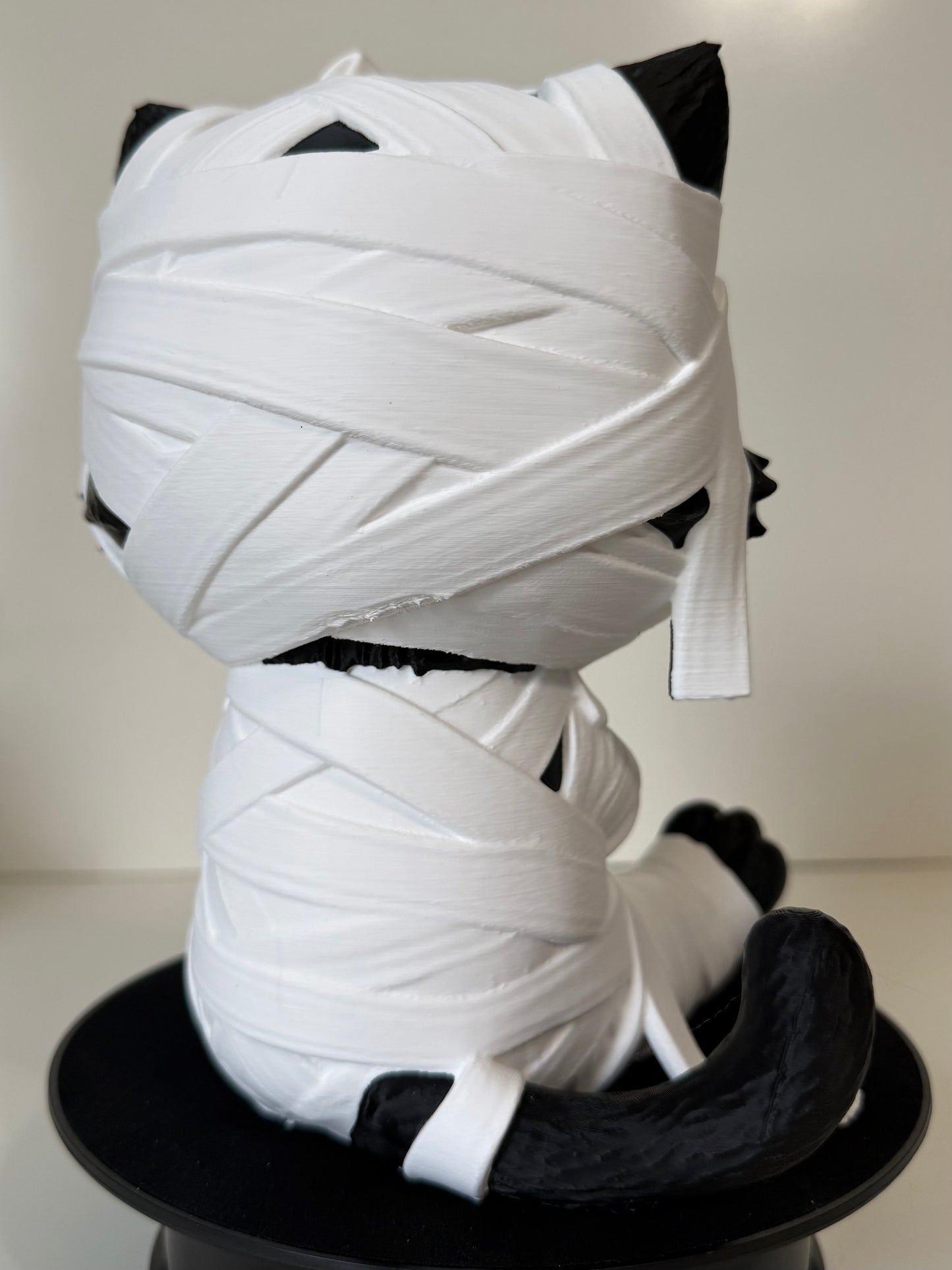 9” Mummy Kitty – Spooky Season 3D-Printed Decor.