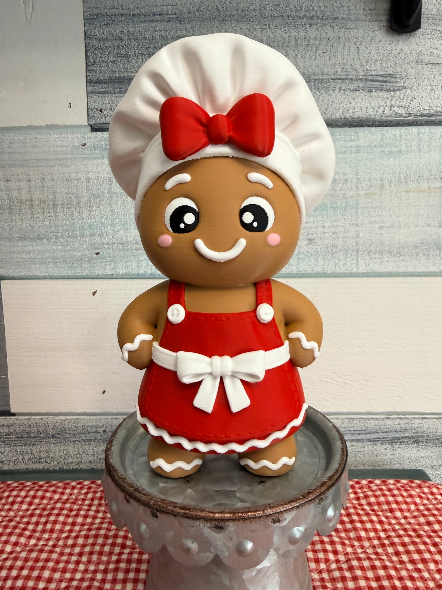 8” Gingerbread Girl Baker