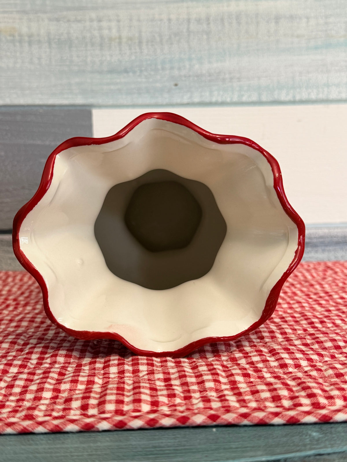 10" Peppermint Vase